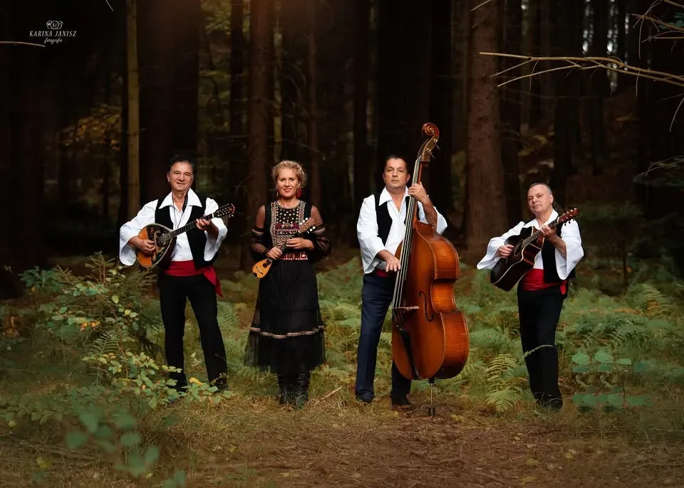 Mythos Greek band professional photo